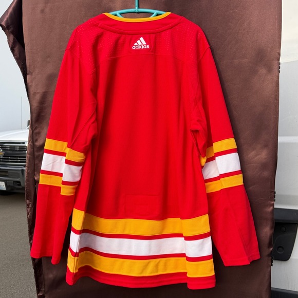 Adidas Men's Size 54 XL Calgary Flames Aeroready Red Home Jersey - Picture 9 of 12